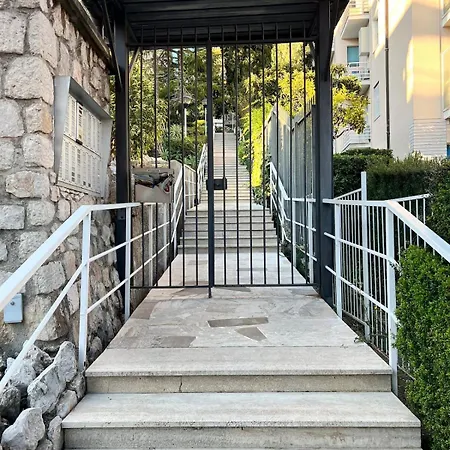 Acadamis Ema's House - Apartment Sanremo