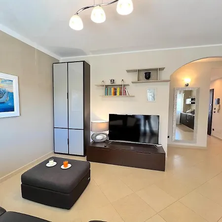 Acadamis Ema's House - Apartment Sanremo