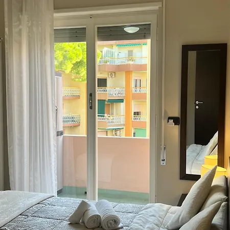 Ema's House With Parking Apartmán