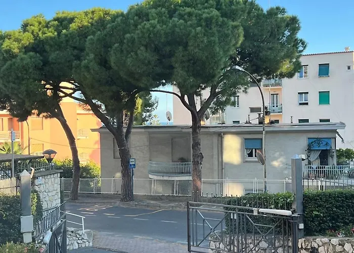 Апартаменты Acadamis Ema's House - Санремо