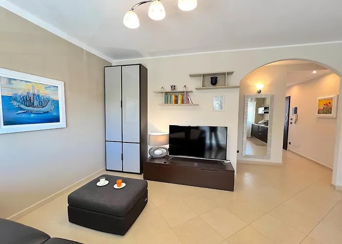 Acadamis Ema's House - Апартаменты Санремо