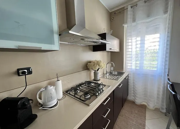 Acadamis Ema's House - Апартаменты *