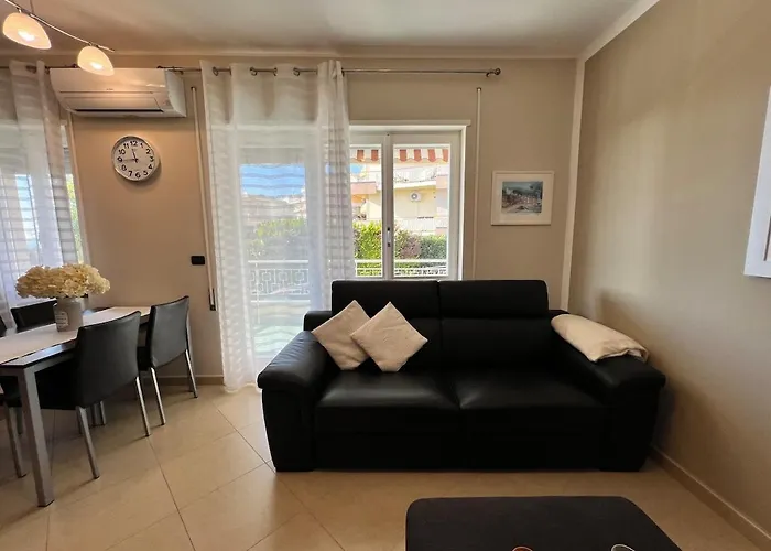 Acadamis Ema's House - * Санремо